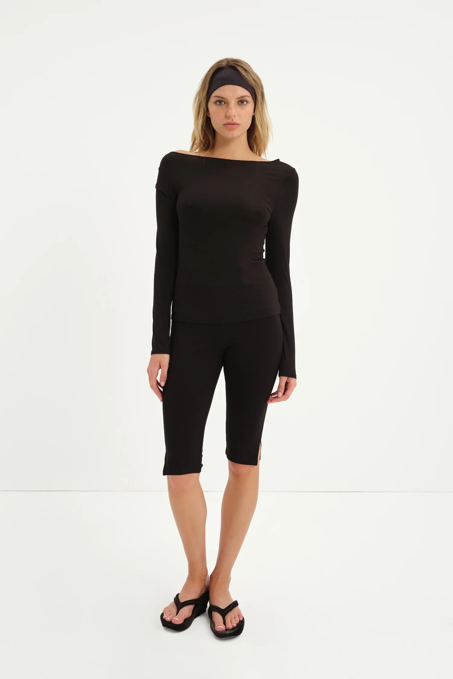 HARLEY CAPRI - BLACK - Image 5